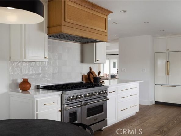 1120 Dolphin, Corona Del Mar (newport Beach) CA 92625