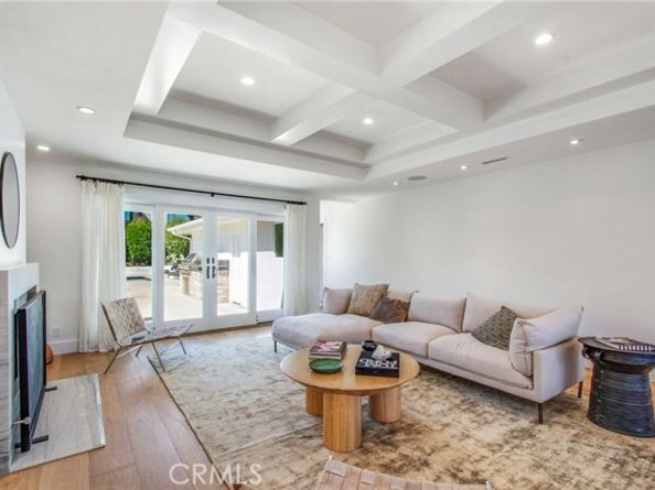1120 Dolphin, Corona Del Mar (newport Beach) CA 92625