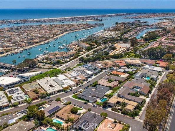 1120 Dolphin, Corona Del Mar (newport Beach) CA 92625
