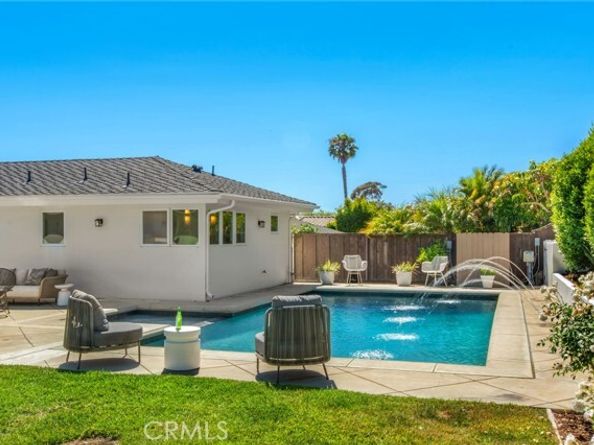 1120 Dolphin, Corona Del Mar (newport Beach) CA 92625
