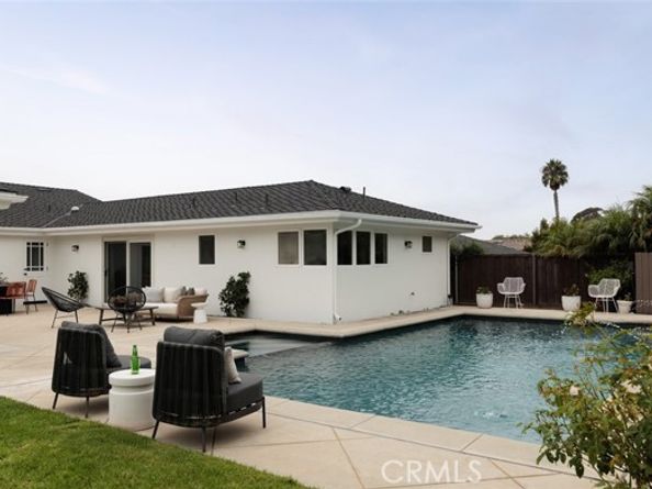 1120 Dolphin, Corona Del Mar (newport Beach) CA 92625