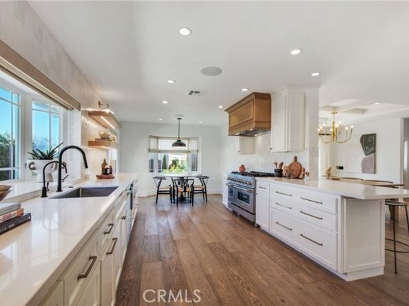 1120 Dolphin, Corona Del Mar (newport Beach) CA 92625