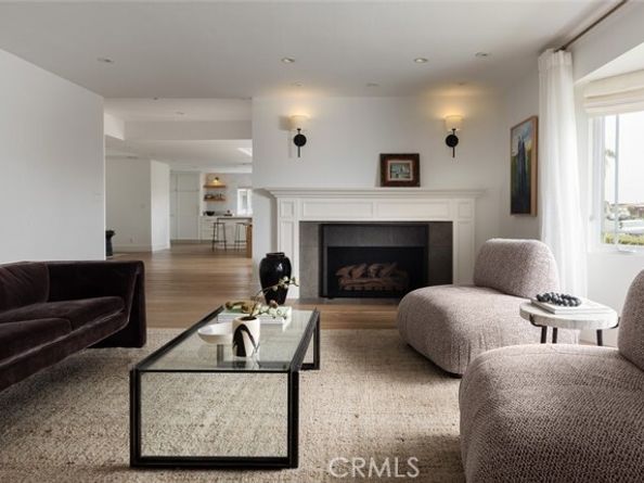 1120 Dolphin, Corona Del Mar (newport Beach) CA 92625