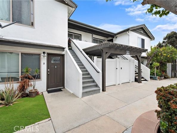 1010 Valencia Street, Costa Mesa CA 92626