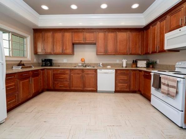 1024 Eider Way, Oceanside CA 92057