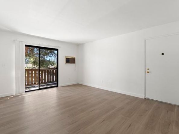 10284 BLACK MOUNTAIN Road 185, San Diego CA 92126