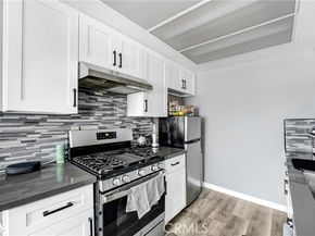 8020 Langdon Avenue 211, Van Nuys (los Angeles) CA 91406