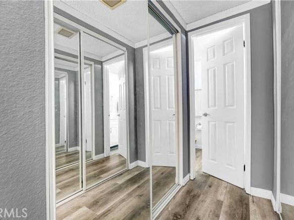 8020 Langdon Avenue 211, Van Nuys (los Angeles) CA 91406