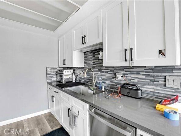 8020 Langdon Avenue 211, Van Nuys (los Angeles) CA 91406