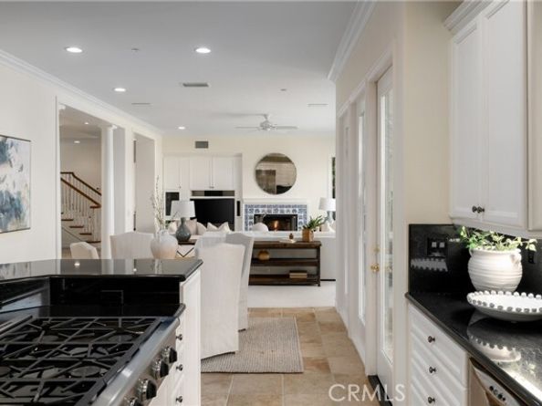 4 Arabian, Laguna Hills CA 92679