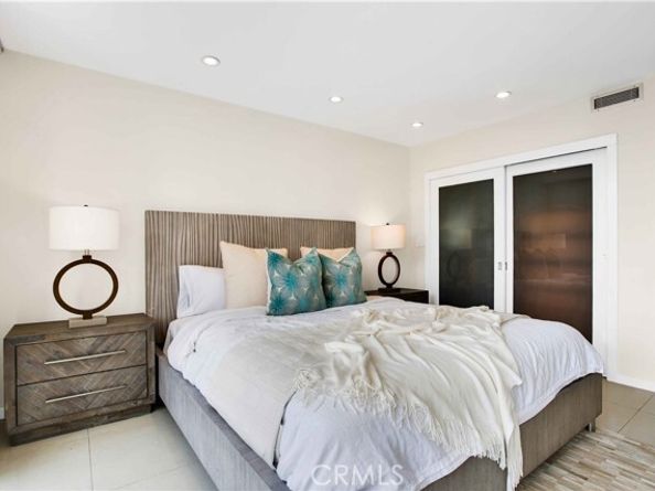 2160 Century Park 1512, Los Angeles CA 90067
