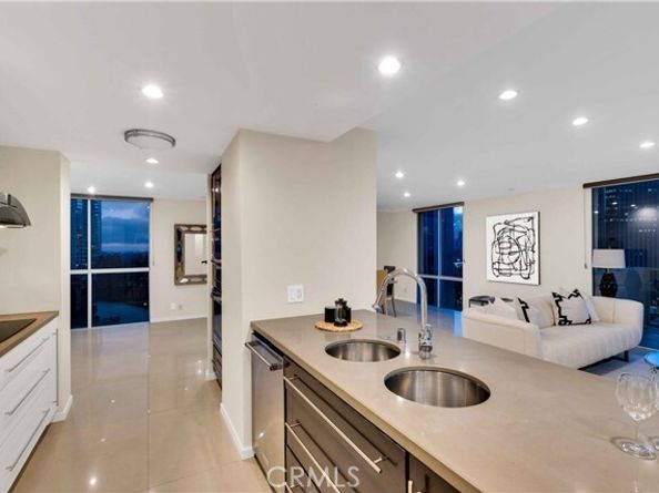 2160 Century Park 1512, Los Angeles CA 90067