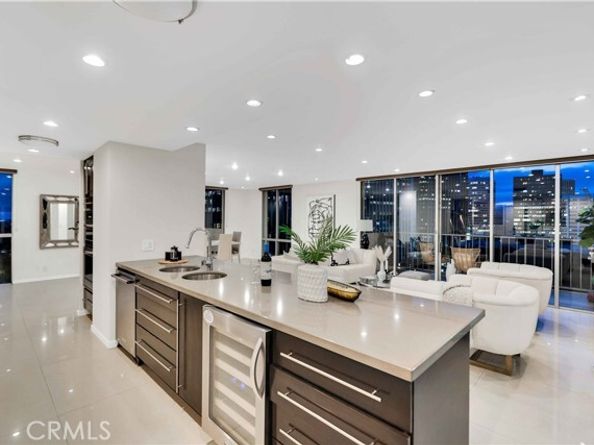 2160 Century Park 1512, Los Angeles CA 90067