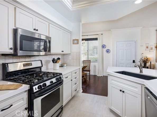 12 Anacapa Court, Lake Forest (el Toro) CA 92610