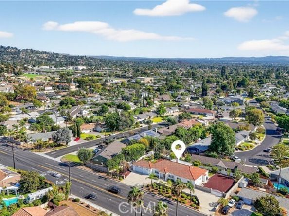 18572 Fairhaven Ave, Tustin CA 92705
