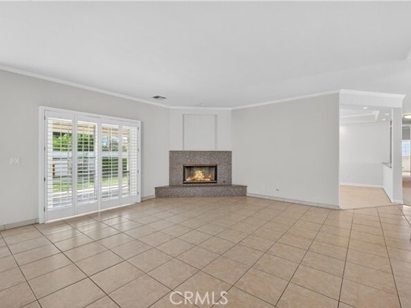 18572 Fairhaven Ave, Tustin CA 92705