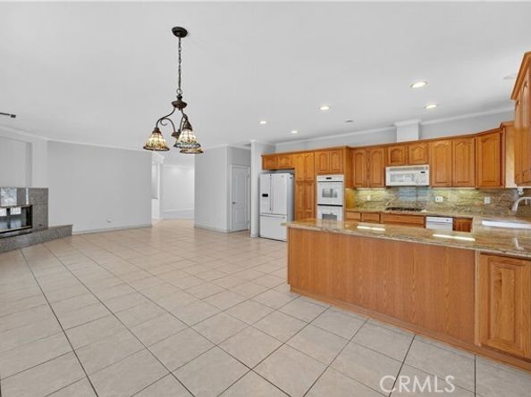 18572 Fairhaven Ave, Tustin CA 92705