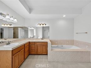 18572 Fairhaven Ave, Tustin CA 92705