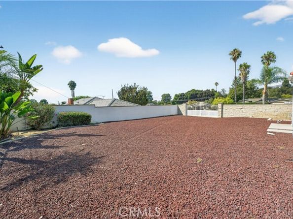 18572 Fairhaven Ave, Tustin CA 92705