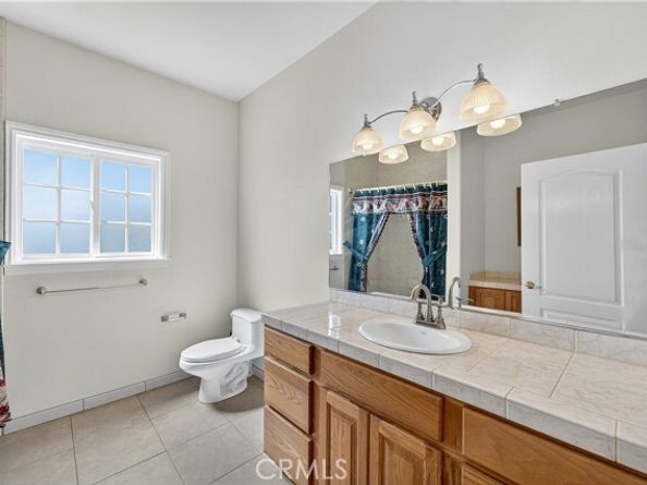 18572 Fairhaven Ave, Tustin CA 92705