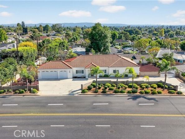18572 Fairhaven Ave, Tustin CA 92705