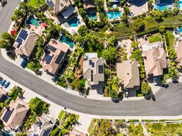 7 pandale, Lake Forest (el Toro) CA 92610
