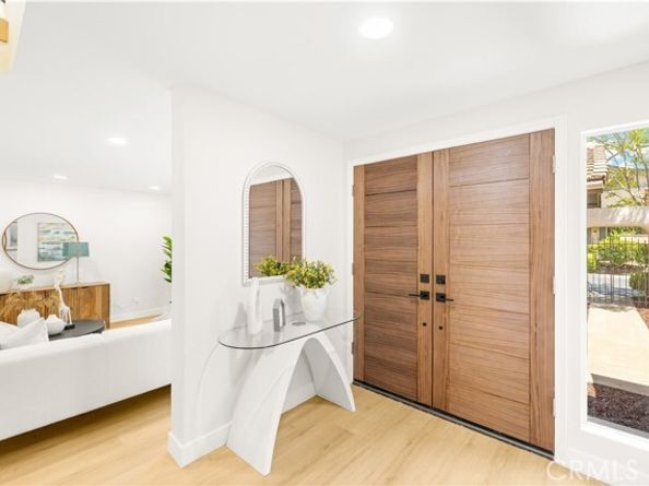 6511 E Circulo Dali, Anaheim CA 92807