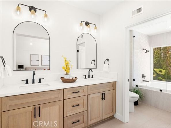 6511 E Circulo Dali, Anaheim CA 92807