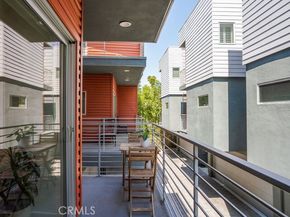2222 Strata, Eagle Rock (los Angeles) CA 90041