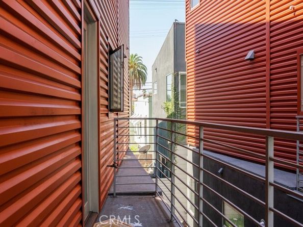 2222 Strata, Eagle Rock (los Angeles) CA 90041