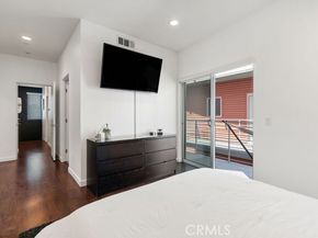 2222 Strata, Eagle Rock (los Angeles) CA 90041
