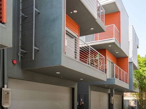 2222 Strata, Eagle Rock (los Angeles) CA 90041