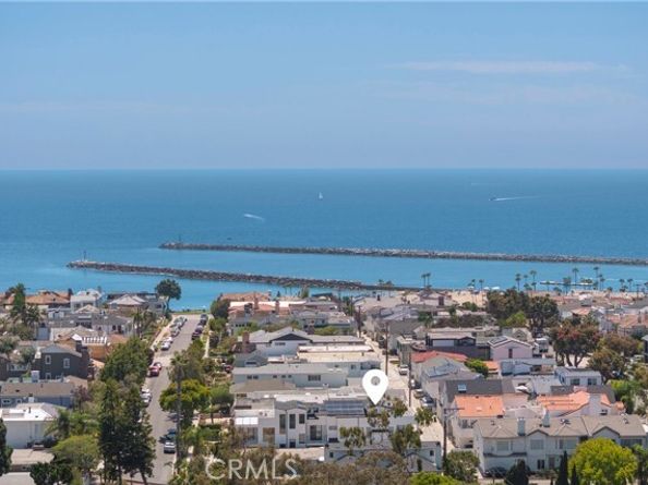 321 Larkspur Avenue 1/2, Corona Del Mar (newport Beach) CA 92625