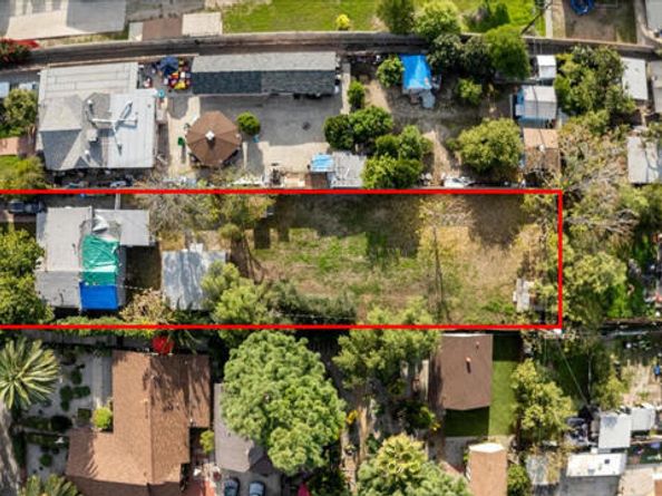 15043 Oro Grande Street, Sylmar (los Angeles) CA 91342