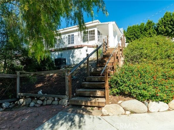 10161 Foothill Boulevard, Sylmar (los Angeles) CA 91342