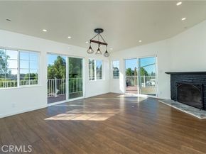 10161 Foothill Boulevard, Sylmar (los Angeles) CA 91342