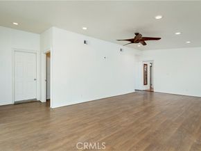 10161 Foothill Boulevard, Sylmar (los Angeles) CA 91342