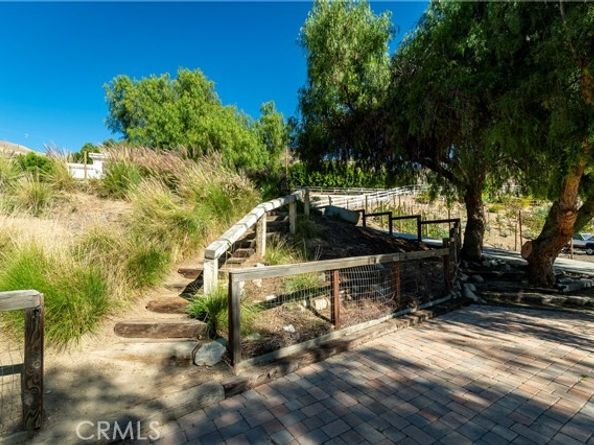 10161 Foothill Boulevard, Sylmar (los Angeles) CA 91342