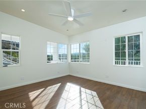 10161 Foothill Boulevard, Sylmar (los Angeles) CA 91342