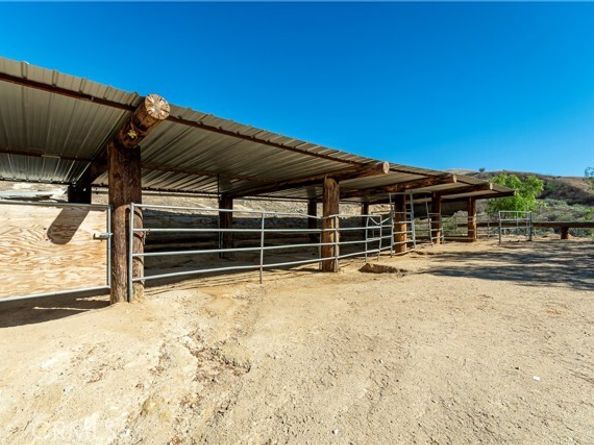 10161 Foothill Boulevard, Sylmar (los Angeles) CA 91342