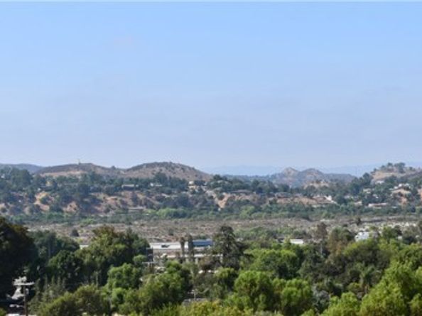 10161 Foothill Boulevard, Sylmar (los Angeles) CA 91342