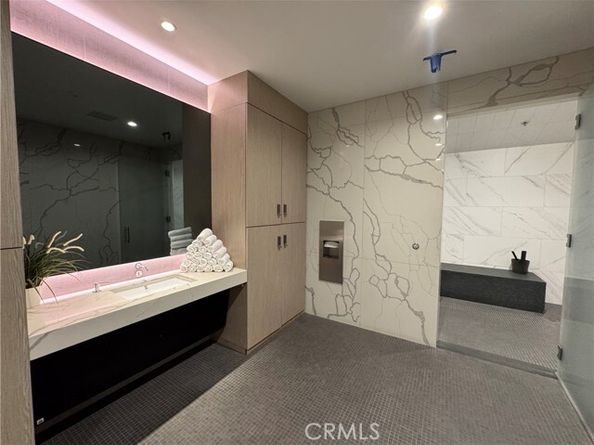 877 Francisco Street 1512, Los Angeles CA 90017