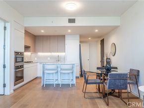 877 Francisco Street 1512, Los Angeles CA 90017