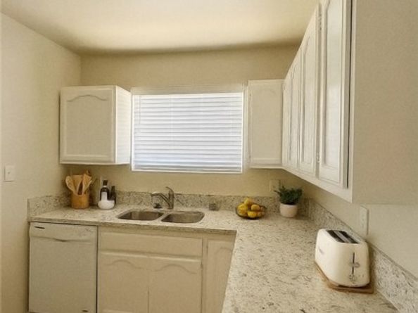 10563 Las Lunitas Avenue, Tujunga (los Angeles) CA 91042