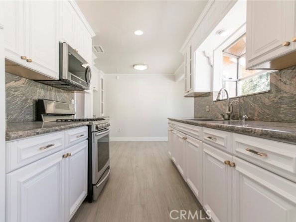 10752 Gerald Avenue, Granada Hills (los Angeles) CA 91344