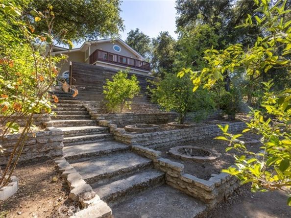 7804 Mcgroarty Street, Sunland (los Angeles) CA 91040