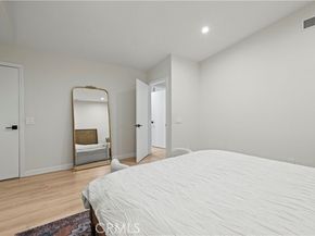 8601 Sunland 37, Sun Valley (los Angeles) CA 91352