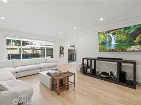 8601 Sunland 37, Sun Valley (los Angeles) CA 91352