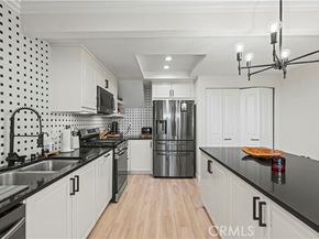 8601 Sunland 37, Sun Valley (los Angeles) CA 91352