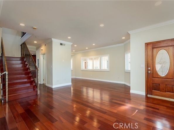 10160 Fernglen Avenue 7, Tujunga (los Angeles) CA 91042